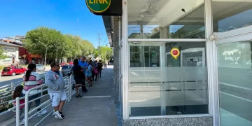 Los bancos de Pinamar funcionarán con horario de verano