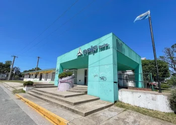 Investigan caso por posible contaminación de agua