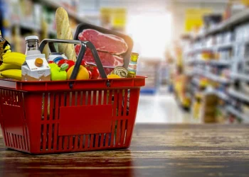 Un 66% de los trabajadores gasta gran parte del salario en el supermercado