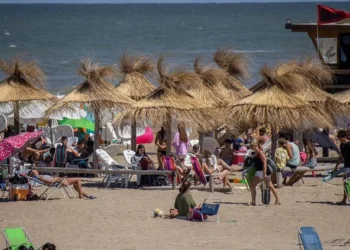 Cómo se preparan comerciantes y hoteleros de Pinamar para el verano