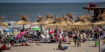 ¿Puede Pinamar perder turismo por la competencia extranjera?