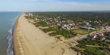 Pinamar se destaca con la certificación “Bandera Azul” en sus playas