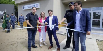 Kicillof inauguró un polo logístico y un escuadrón de caballería en Pinamar