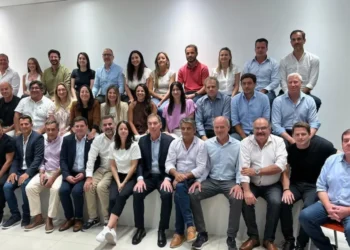Ibarguren participó en la cumbre del PRO bonaerense sobre posible alianza con LLA