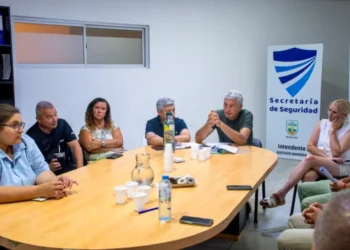 Barrera reunió a empresarios para coordinar la seguridad del Enduro del Verano