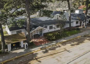 Adicciones: qué dispositivos de atención gratuita funcionan en Pinamar