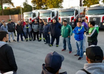 Camioneros logró reincorporar a 45 despedidos de Santa Elena